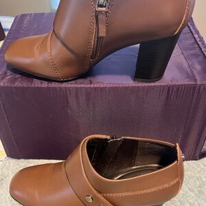 Easy Spirit Chestnut Heeled Boots